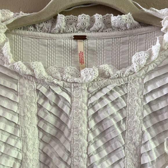 Free People Women’s More Romance Top color Ivory size XL - Picture 12 of 16
